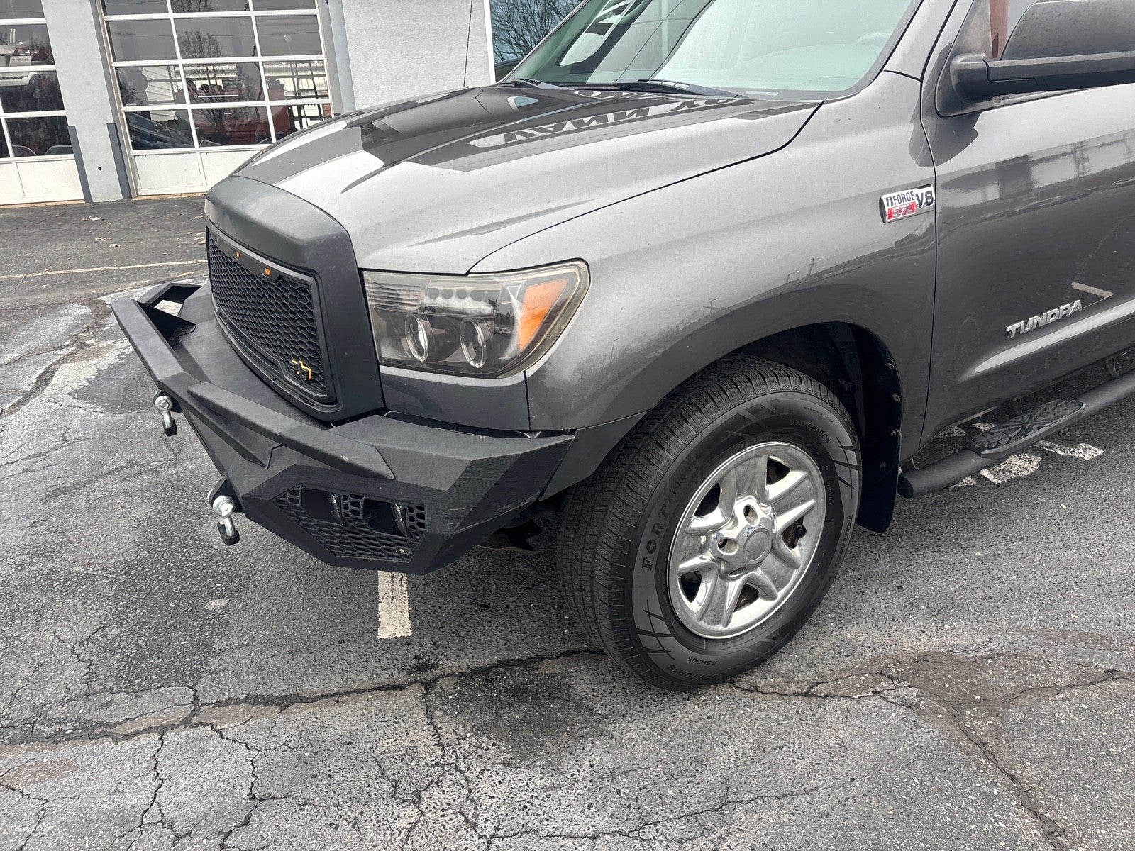 2011 Toyota Tundra 2WD Truck CrewMax 5.7L V8 6-Spd AT (Natl)