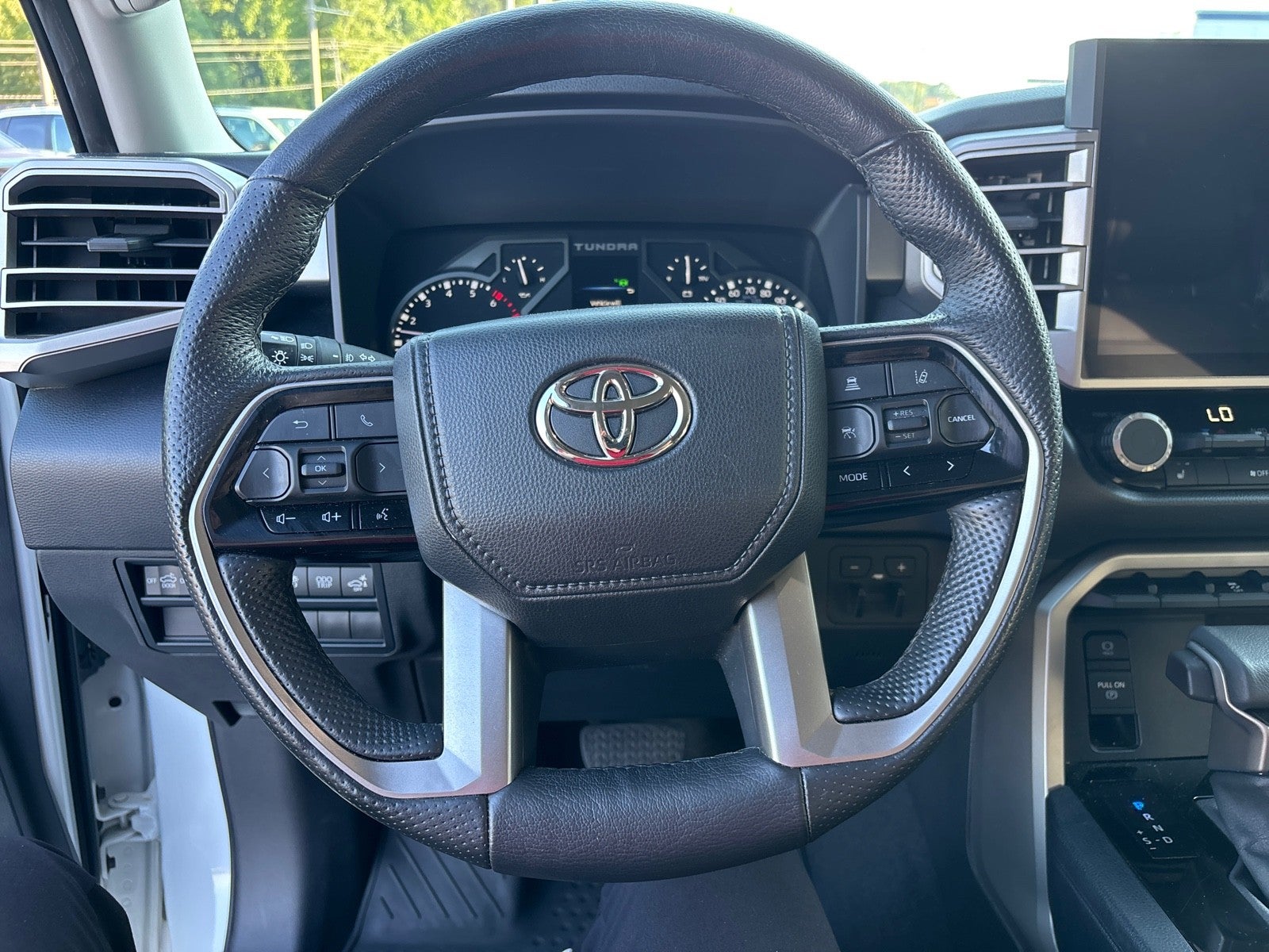 2022 Toyota Tundra 4WD SR5