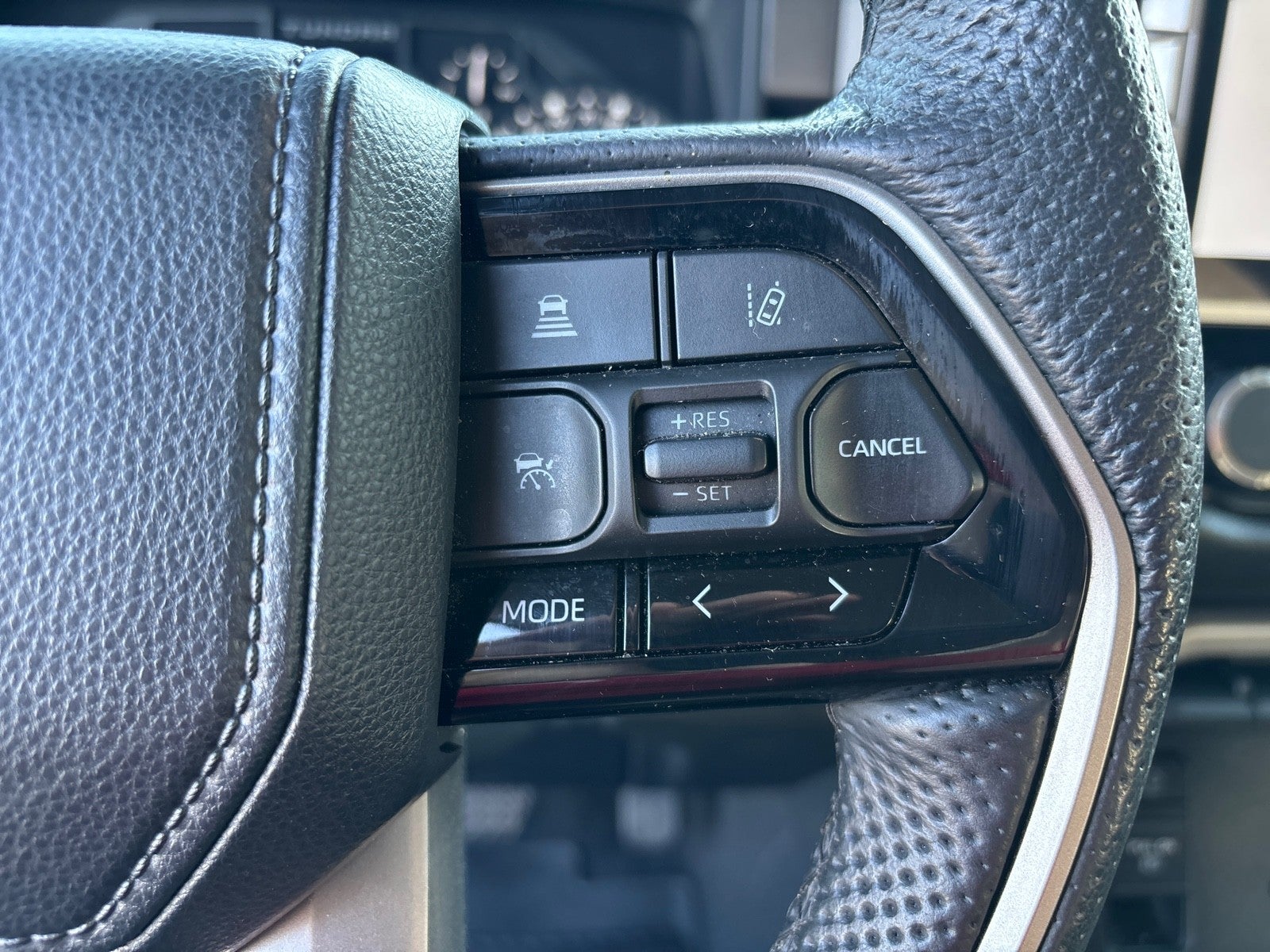 2022 Toyota Tundra 4WD SR5