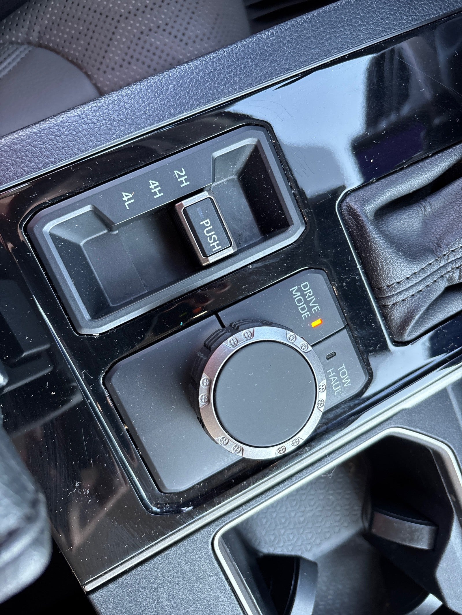 2022 Toyota Tundra 4WD SR5