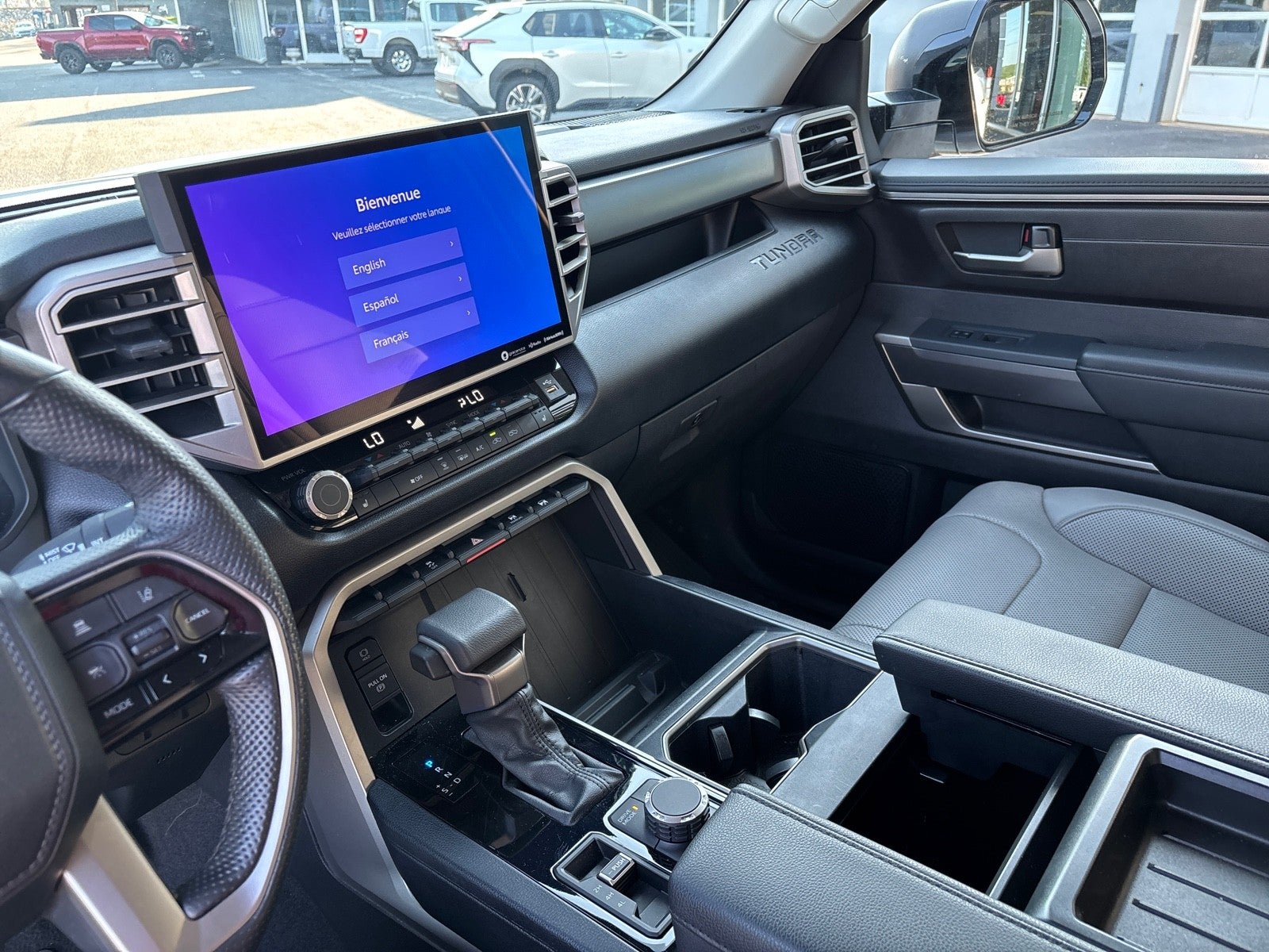2022 Toyota Tundra 4WD SR5