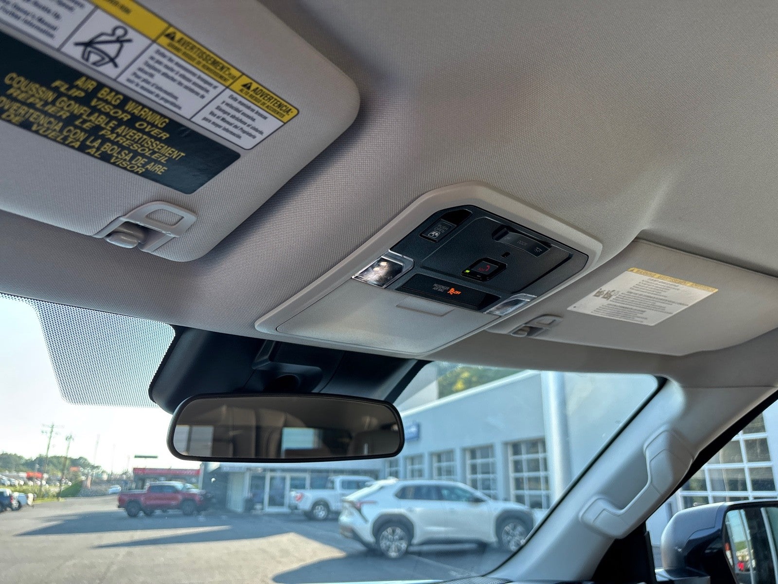 2022 Toyota Tundra 4WD SR5