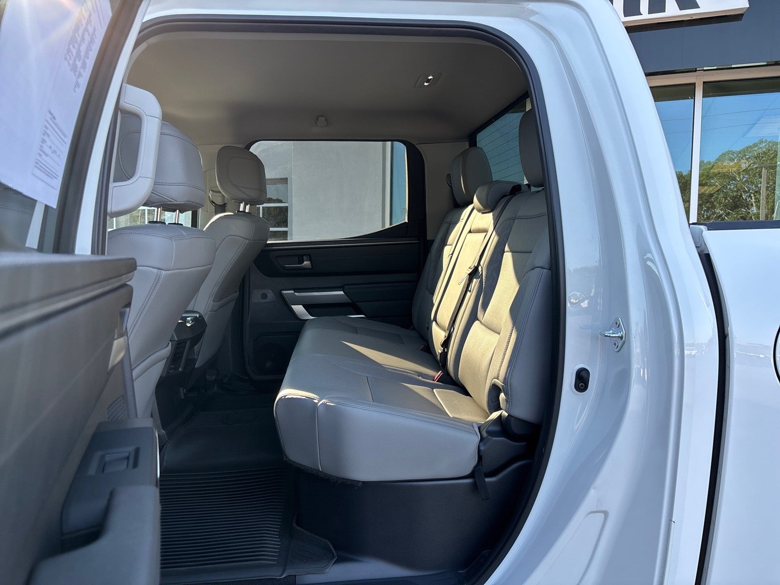 2022 Toyota Tundra 4WD SR5