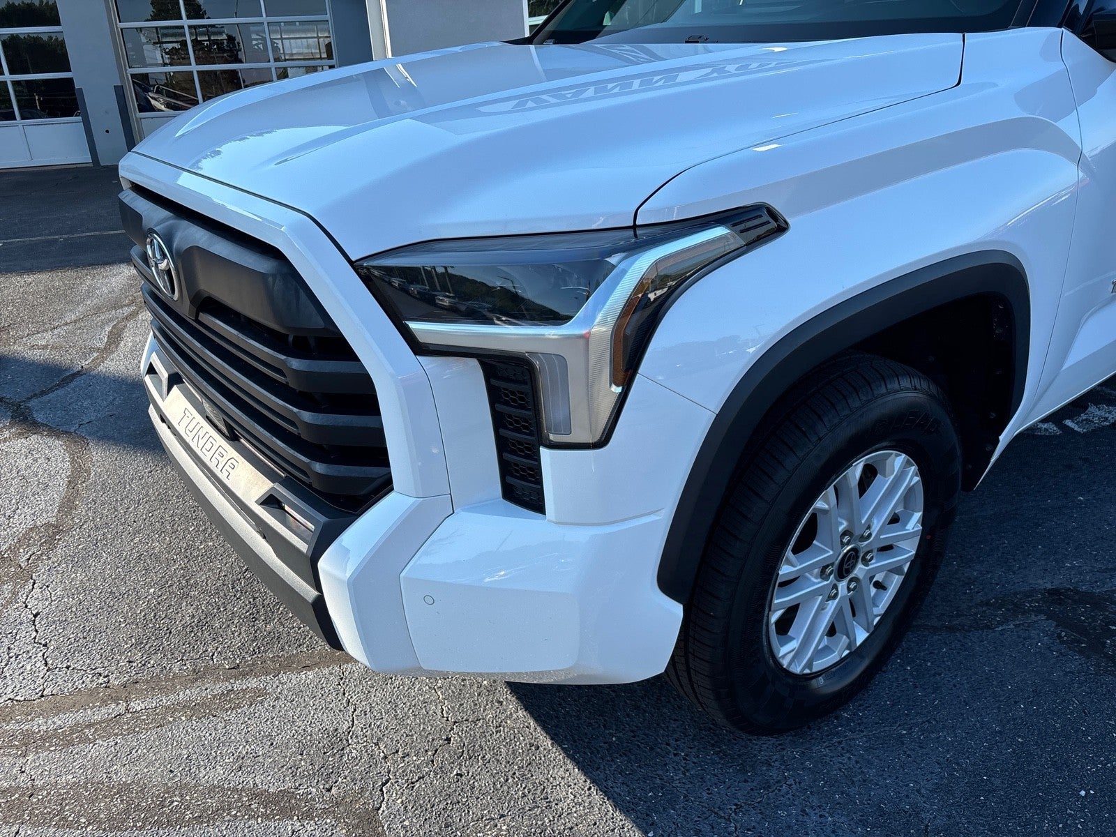 2022 Toyota Tundra 4WD SR5