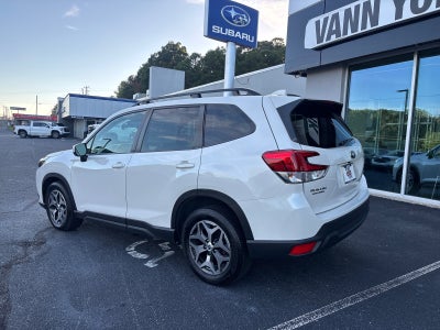2022 Subaru Forester Premium