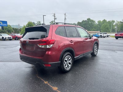 2024 Subaru Forester Premium