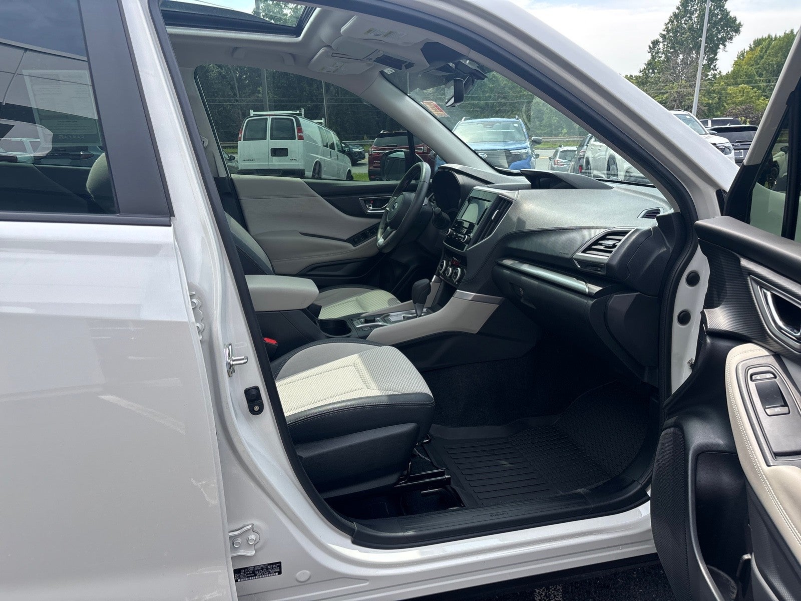 2023 Subaru Forester Premium