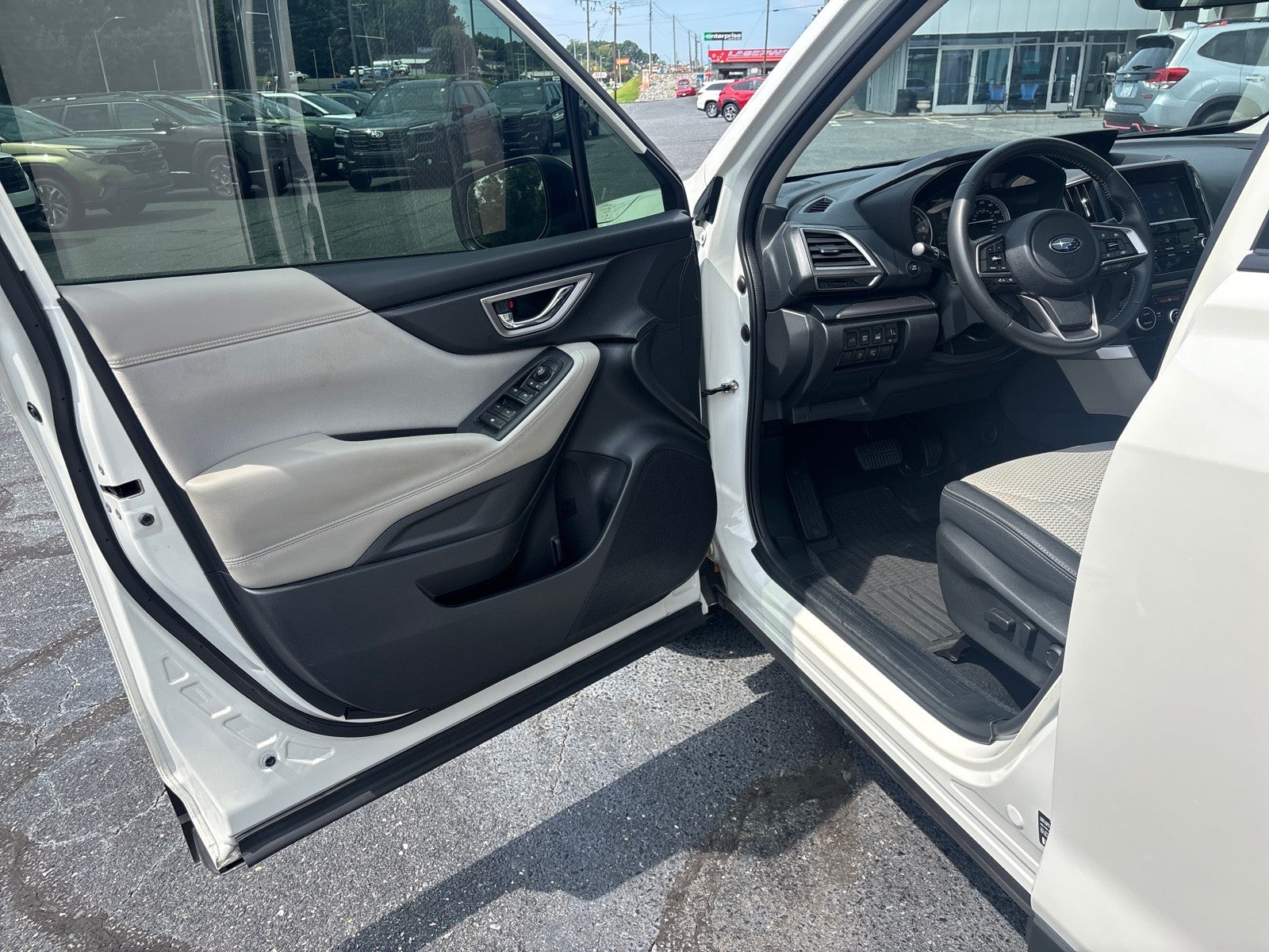 2023 Subaru Forester Premium