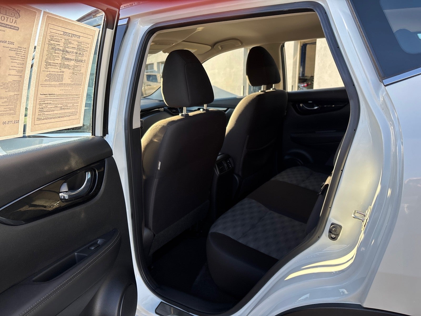 2022 Nissan Rogue Sport SV