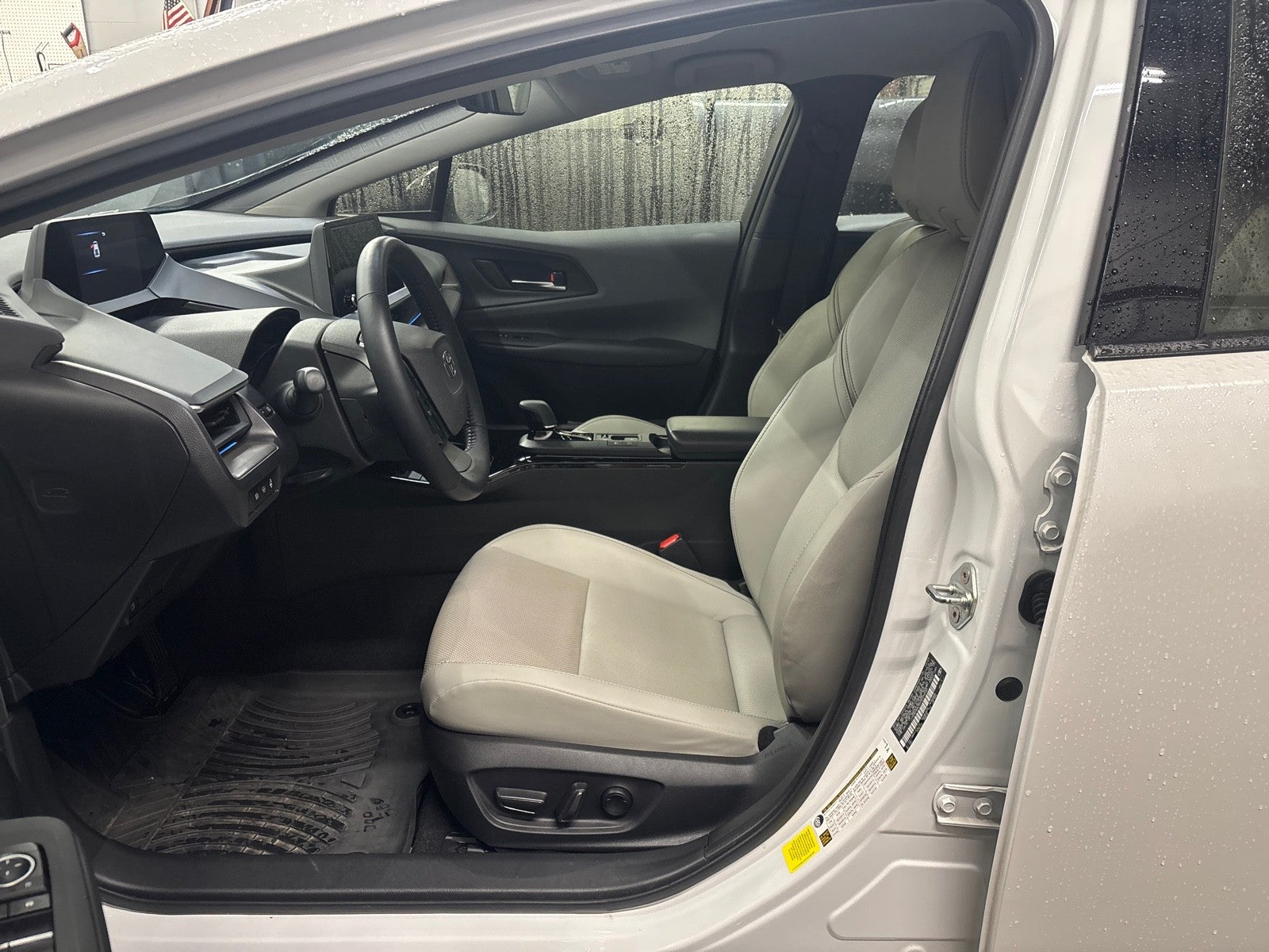 2024 Toyota Prius LE