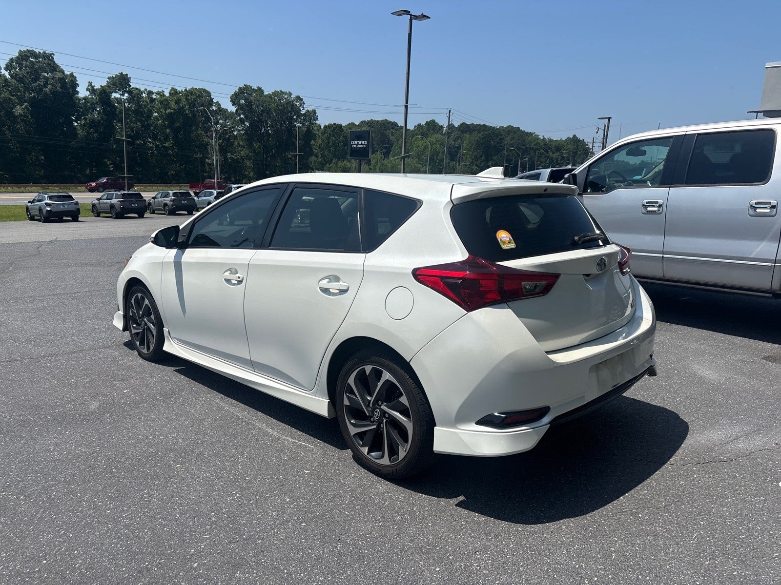 2016 Scion iM 5dr HB CVT (Natl)