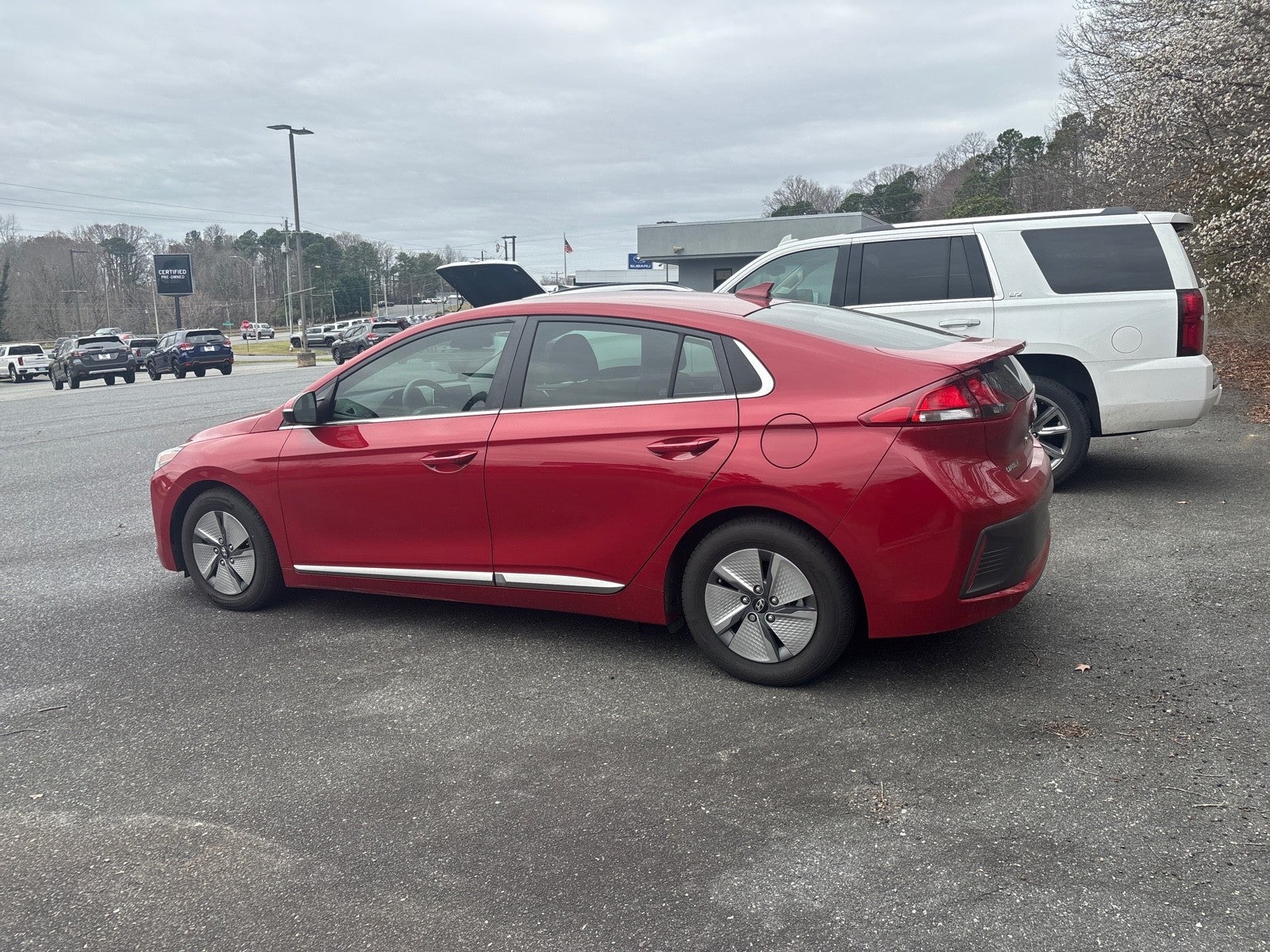 2022 Hyundai Ioniq Hybrid SE
