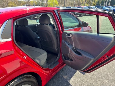 2022 Hyundai Ioniq Hybrid SE