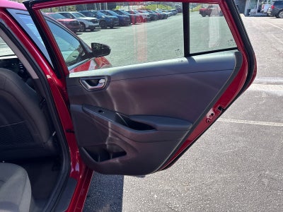 2022 Hyundai Ioniq Hybrid SE