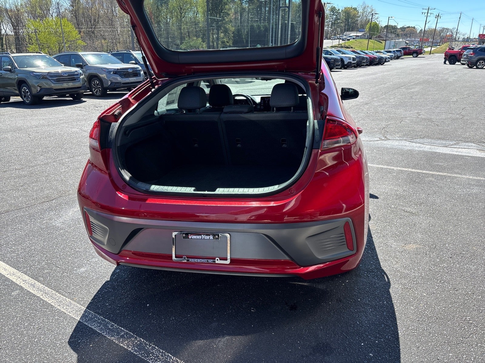 2022 Hyundai Ioniq Hybrid SE